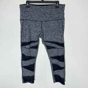 Vogo Athletica Grey Mid Rise Cropped Leggings With Black Mesh Cutouts L